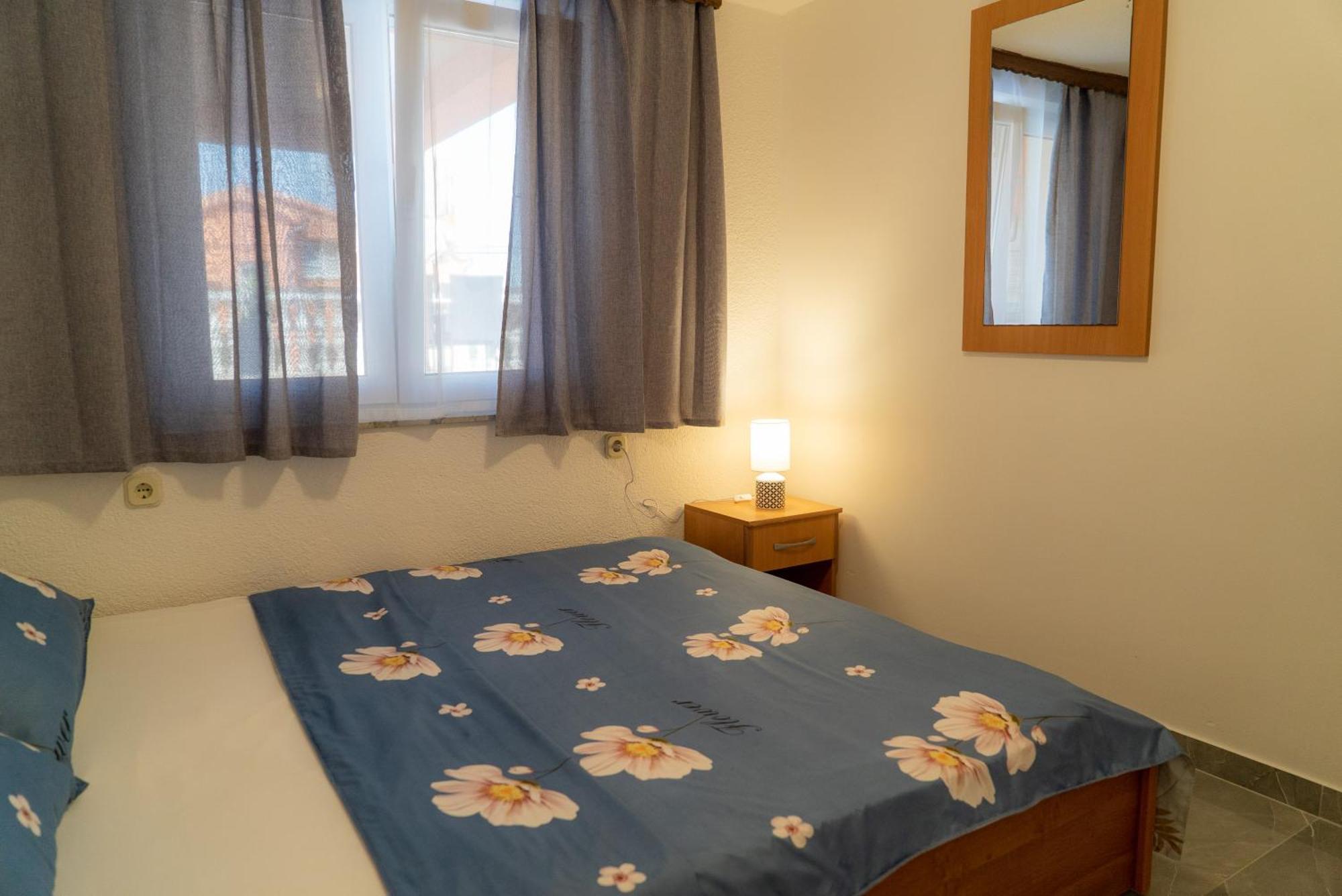 Apartments Zubcic Tisno Oda fotoğraf